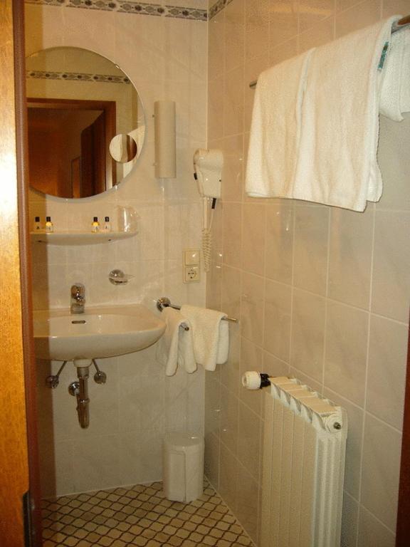 Hotel Gasthof Vogelsang Zellingen Δωμάτιο φωτογραφία
